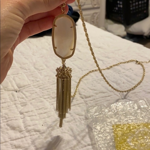 Kendra Scott Necklace - Picture 3 of 5